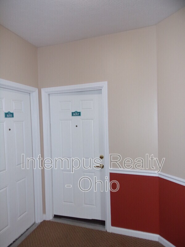 Foto del edificio - 8057 Crane's Crossing Dr