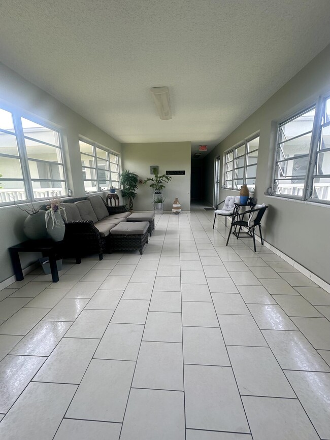 Foto del edificio - 330 SE 2nd St