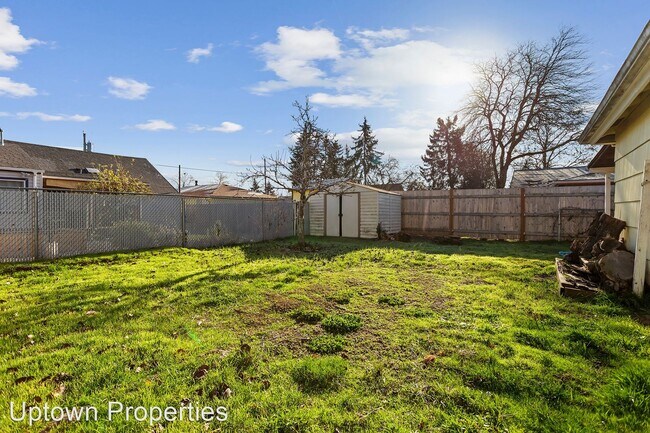 Foto del edificio - 3 br, 1 bath House - 8214 SE 64th Ave