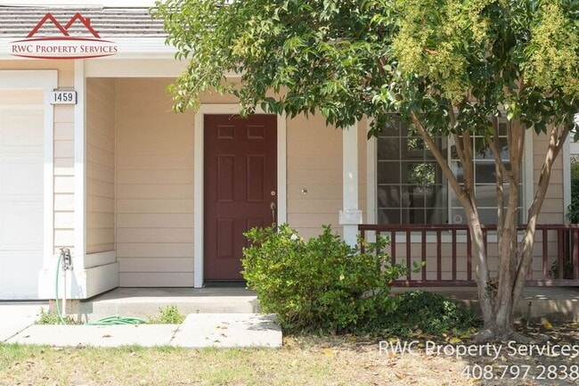 Foto del edificio - 1459 Chavez Way