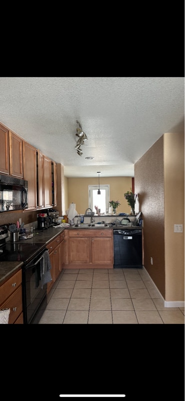 Building Photo - 22034 E Jamison Pl