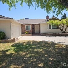 Building Photo - 1610 Springwood Dr