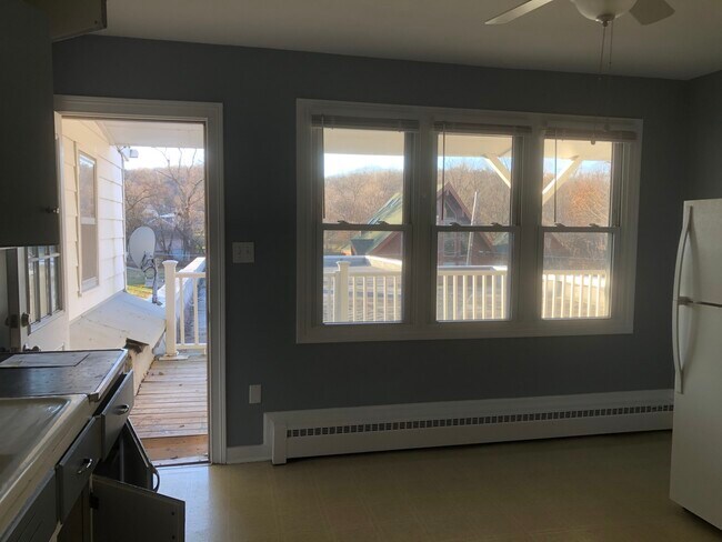 Foto del edificio - 545 Valley View Dr