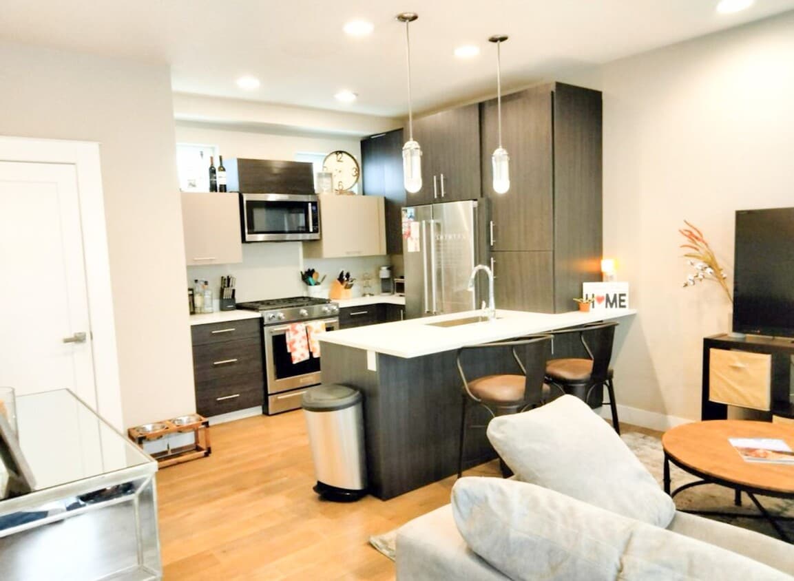Beautiful 3 bedroom 2.5 bathroom condo MOVE IN SPECIAL - Beautiful 3 bedroom 2.5 bathroom condo MOVE IN SPECIAL