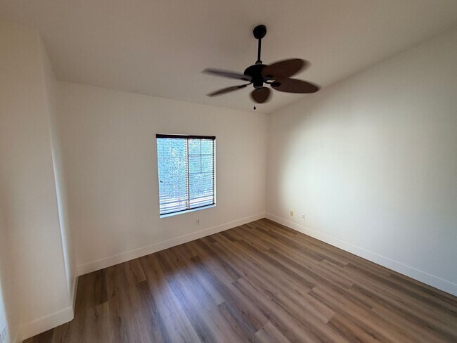Foto del edificio - 2 bed 2.5 bath Condo in Camden Park