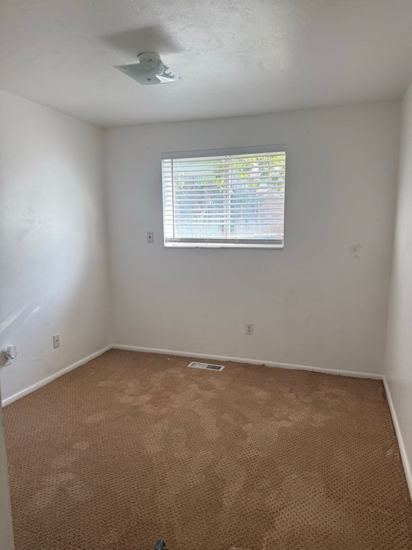 Building Photo - 464 E 1300 S