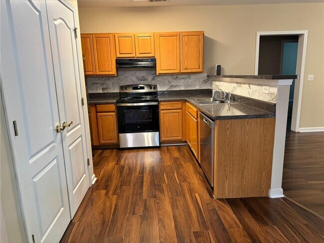 Foto del edificio - 7712 Autry Cir