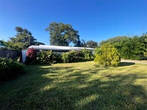 Building Photo - 8362 Cristobal Cir