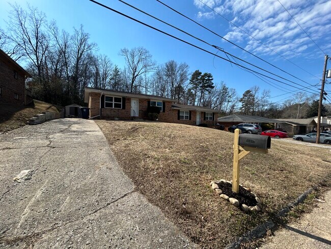 Unidad del lado izquierdo - 3626 Missionaire Ave