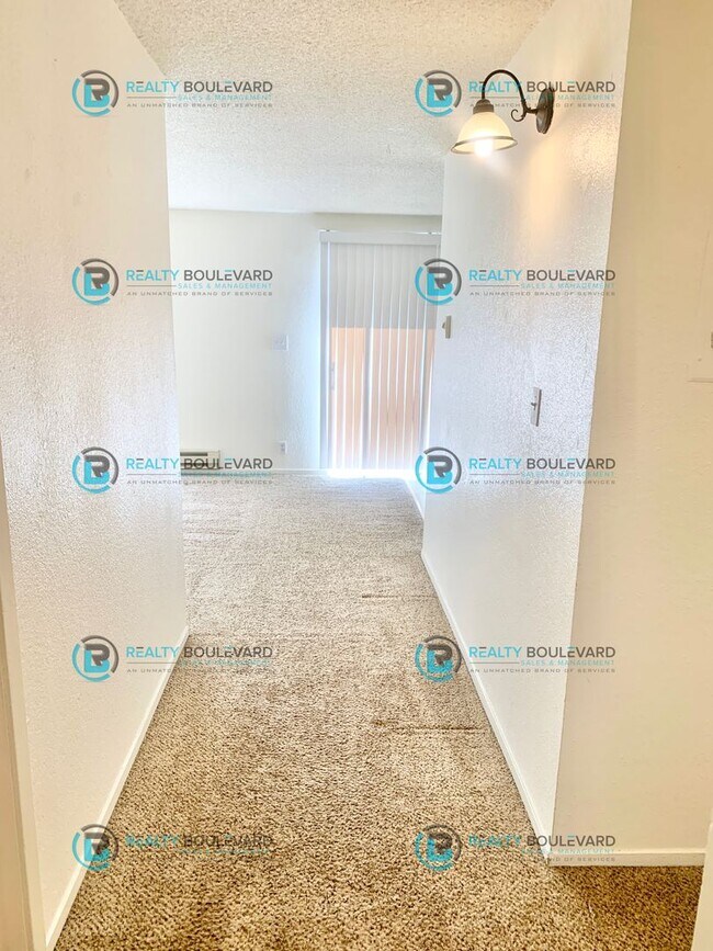 Foto del edificio - 3909 Clear Acre Ln