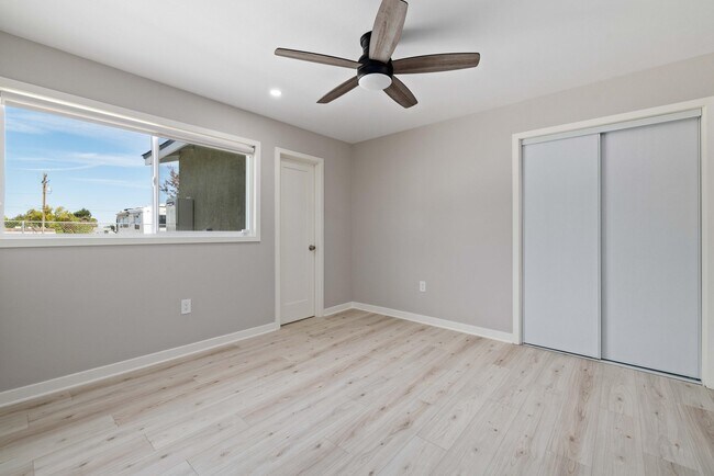 Foto del edificio - 4033 W Ave L8