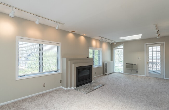 Building Photo - 4105 Upton Ave S