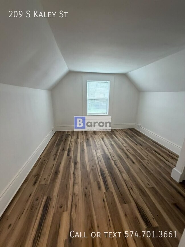 Foto del edificio - 209 S Kaley St