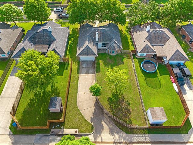 Building Photo - 1720 Avonlea Dr