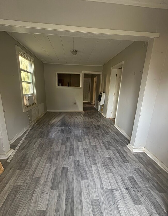 Building Photo - FOR RENT IN LAFAYETTE!