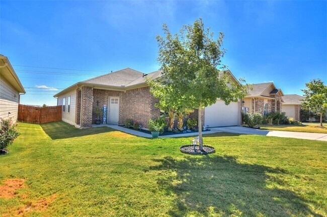 Foto del edificio - 616 Donegal Ln