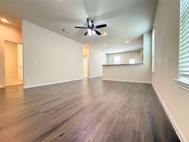 Building Photo - 10233 Cleartide Ln