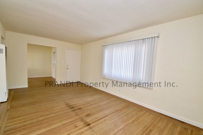 Building Photo - Available Now  1 Bedroom Apartment in Novato