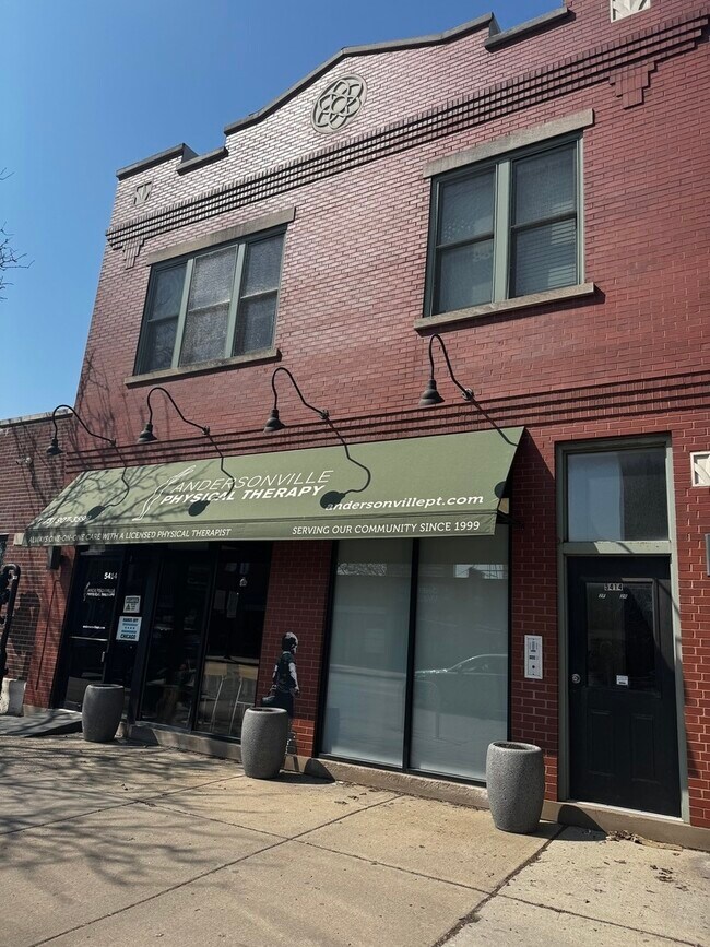 Building Photo - 5414 N Broadway