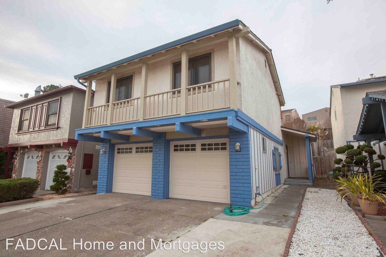 Primary Photo - 3 br, 1.5 bath House - 252 Dennis Drive