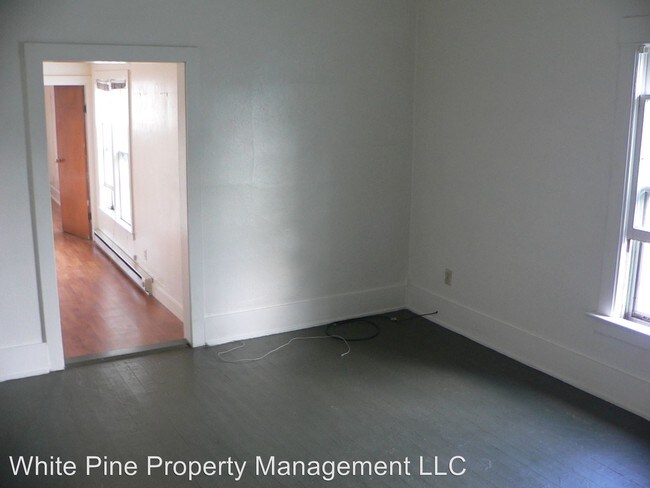 Building Photo - 413 S Asbury St