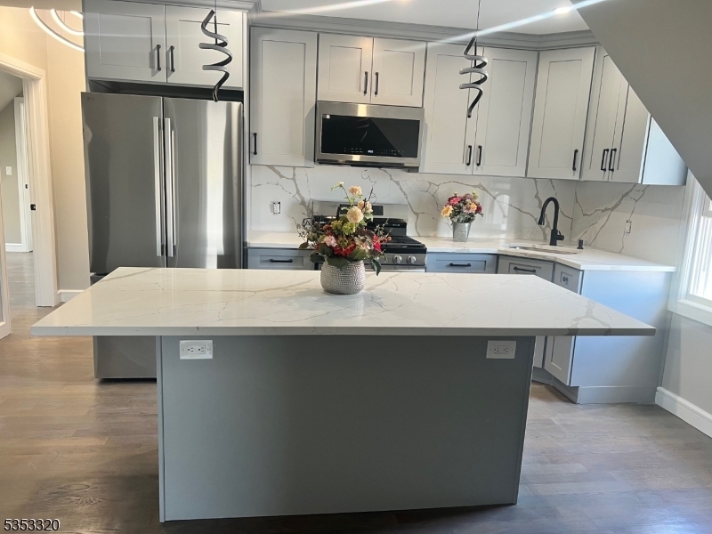 Foto principal - 75 Heller Pkwy