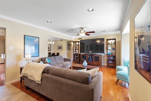 Foto del edificio - 4709 Skillman St