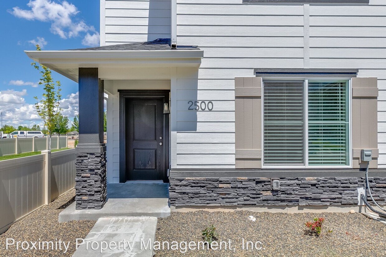 Primary Photo - 2 br, 2.5 bath House - 2472 E. Blue Tick S...