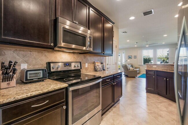 Building Photo - 1112 Turnbridge Dr