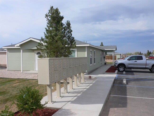 Building Photo - 1 br, 1 bath  - Eagle Ridge A1
