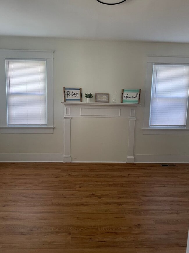 Building Photo - Historic Downtown Wilmington Single Family