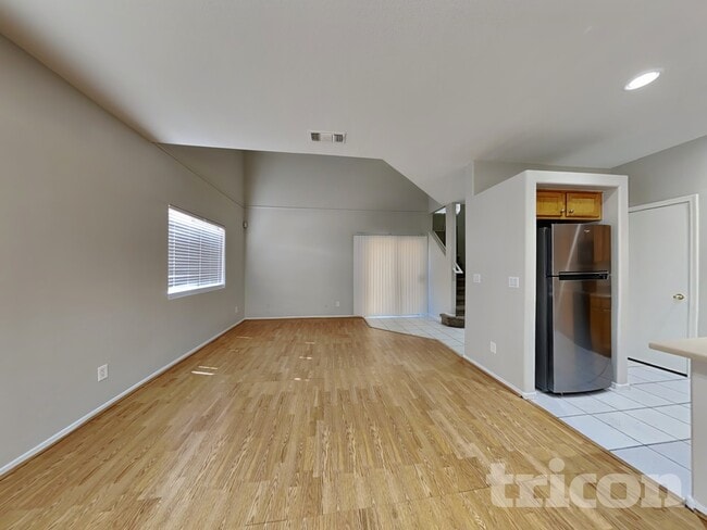 Foto del edificio - 1750 W Union Hills Dr