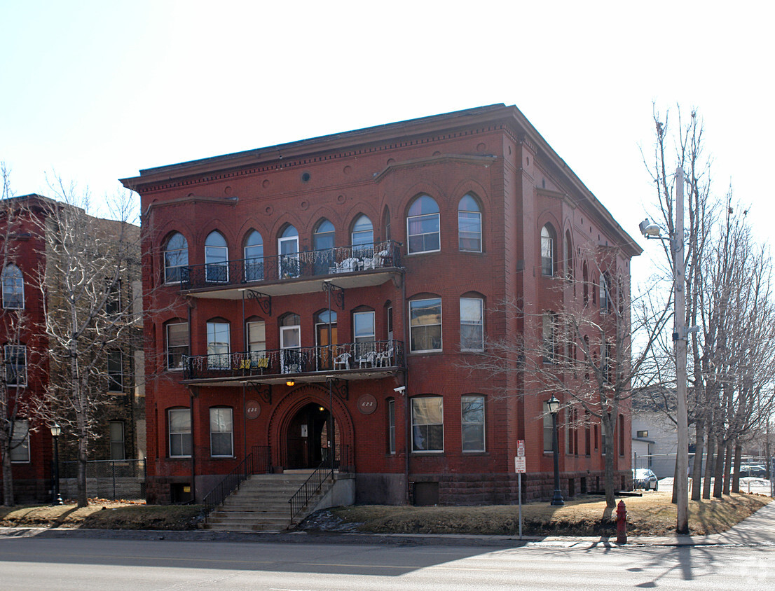 Building Photo - 623-627 E Franklin Ave