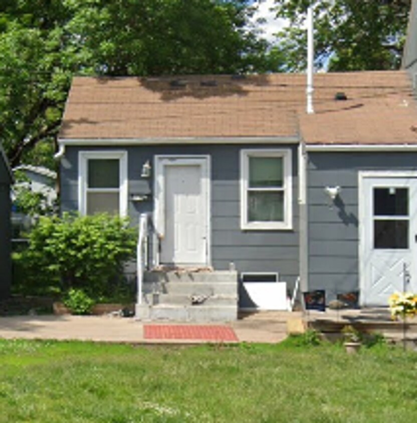 Foto principal - 429 1/2 S Garfield Ave