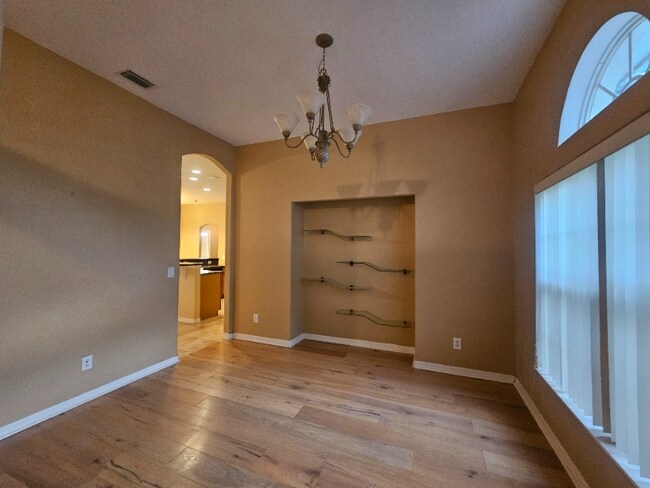 Foto del edificio - 3615 Soft Breeze Cir