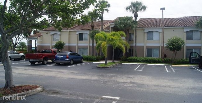 Foto del edificio - 815 W Boynton Beach Blvd