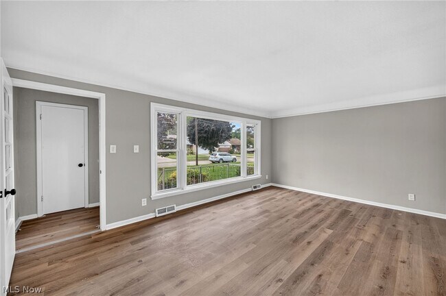 Foto del edificio - 1597 E 230th St