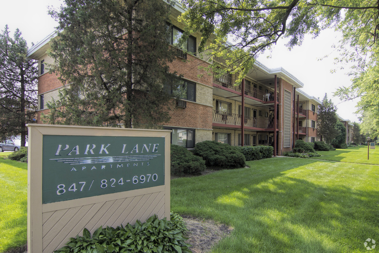 Primary Photo - Park Lane Apartments