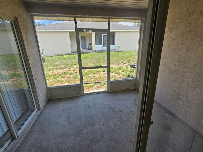 Foto del edificio - 2611 Hollow Ln
