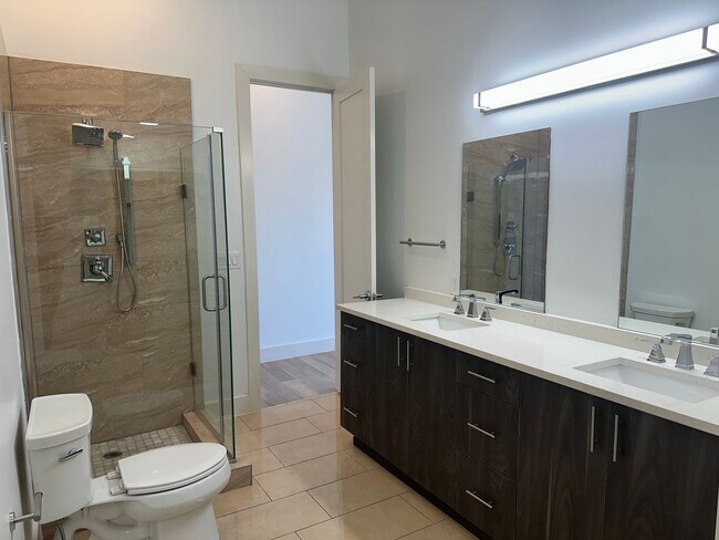 Foto del edificio - Modern 1 Bedroom in The Cedars