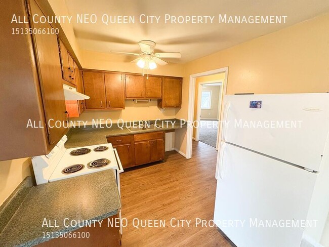 Building Photo - 21 Valleyview Dr