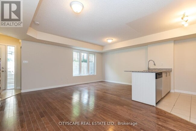 Building Photo - 7 Foundry Ave