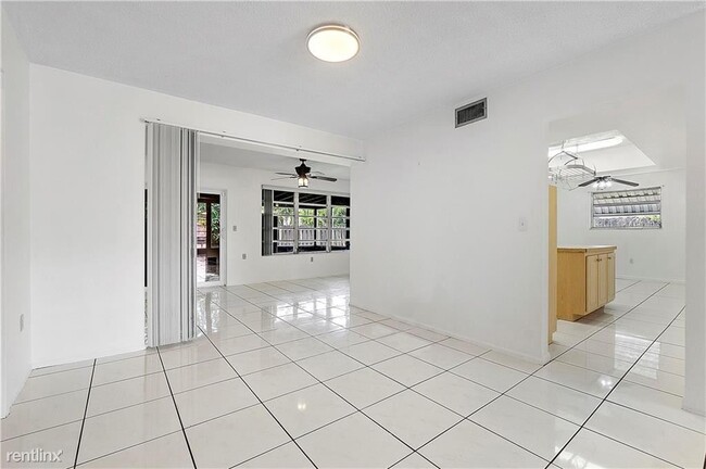 Foto del edificio - 4 br, 2 bath House - 9200 SW 55th St