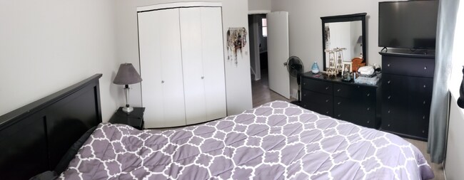 Building Photo - 3503 N Juanita Ln