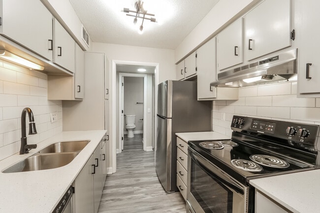 Foto del edificio - Hunter's Glen Apartments