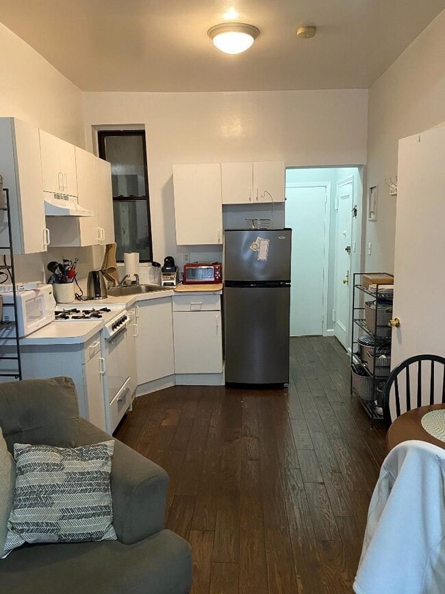 Building Photo - 0 bedroom in NEW YORK NY 10128