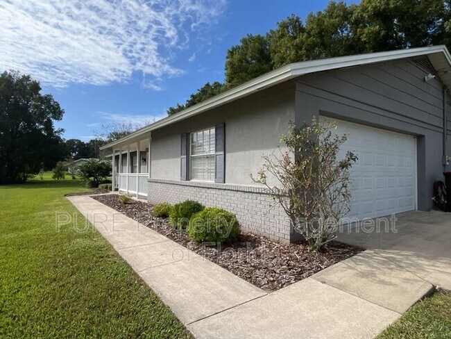 Building Photo - 710 NE 48th Avenue Rd