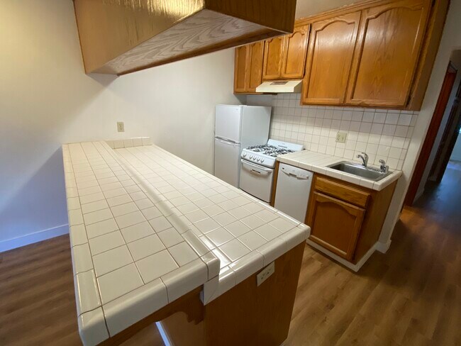 Foto del edificio - 17200 Newhope St
