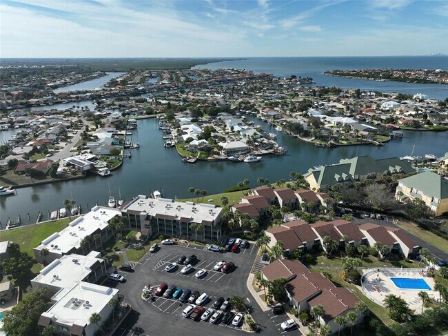 Building Photo - 1028 Apollo Beach Blvd