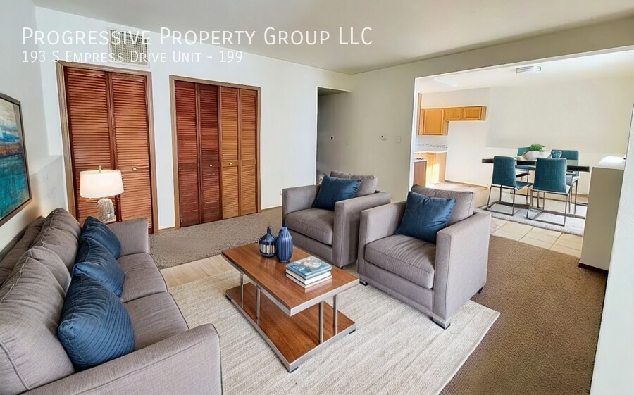 Foto principal - 193 S Empress Dr